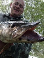 štika 80cm (10)a.jpg