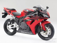 honda-cbr-1000-rr-fireblade-2006-2.jpg