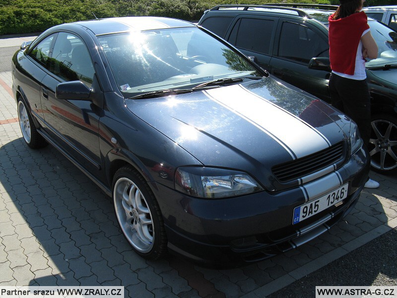 III. Opel Astra sraz Praha-Letňany 25.4.2009