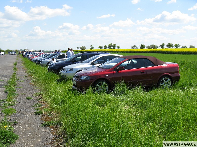 XIII.Opel Astra sraz - letiště Střemy u Mělníka 10.5.2008