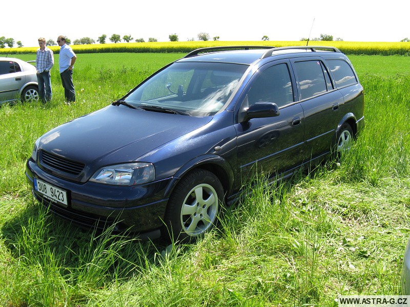 XIII.Opel Astra sraz - letiště Střemy u Mělníka 10.5.2008