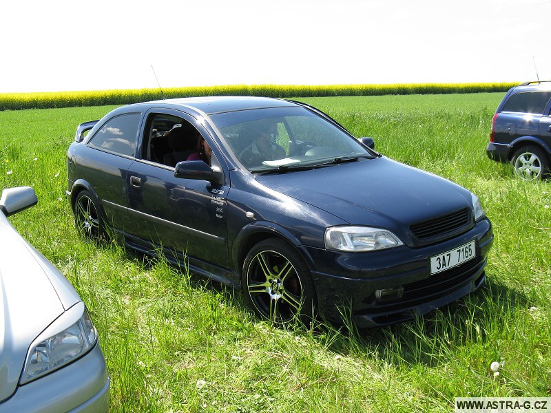 XIII.Opel Astra sraz - letiště Střemy u Mělníka 10.5.2008
