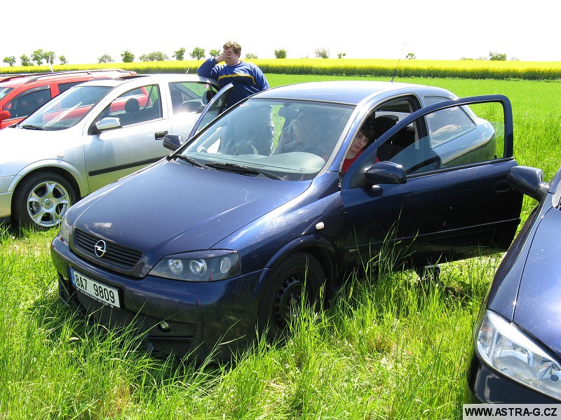 XIII.Opel Astra sraz - letiště Střemy u Mělníka 10.5.2008