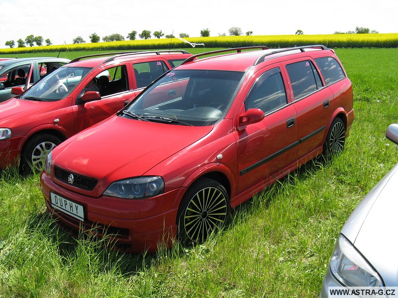 XIII.Opel Astra sraz - letiště Střemy u Mělníka 10.5.2008