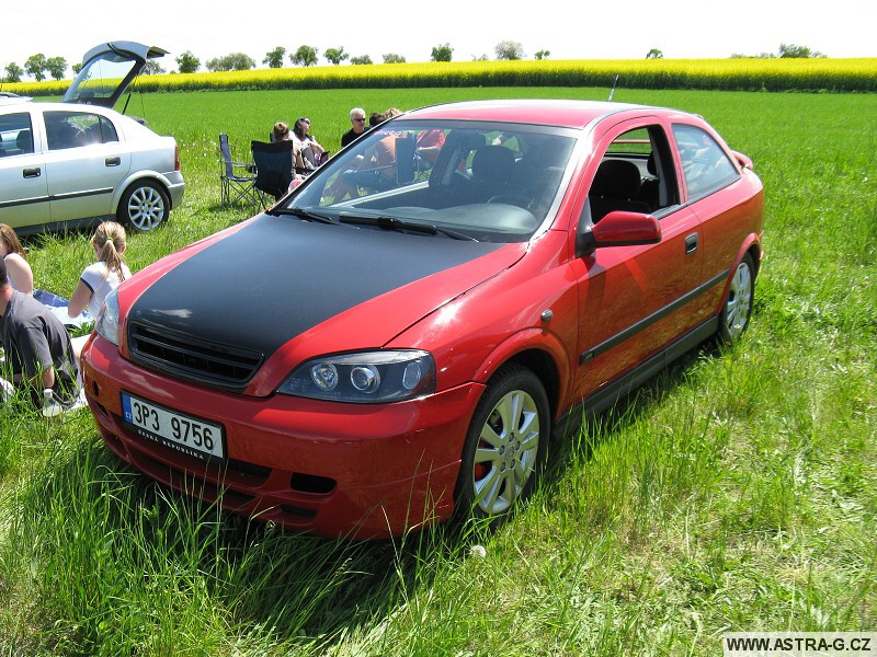 XIII.Opel Astra sraz - letiště Střemy u Mělníka 10.5.2008