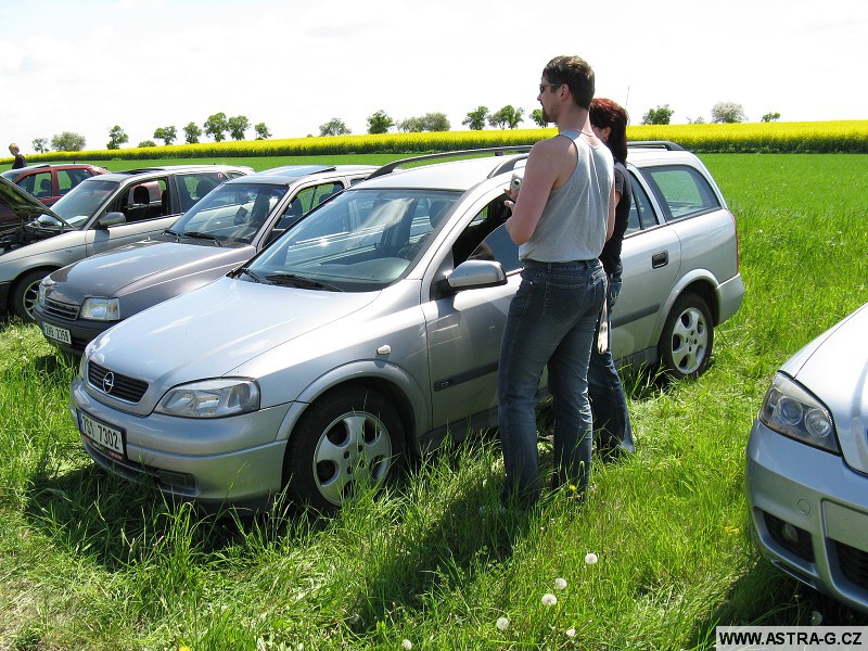XIII.Opel Astra sraz - letiště Střemy u Mělníka 10.5.2008