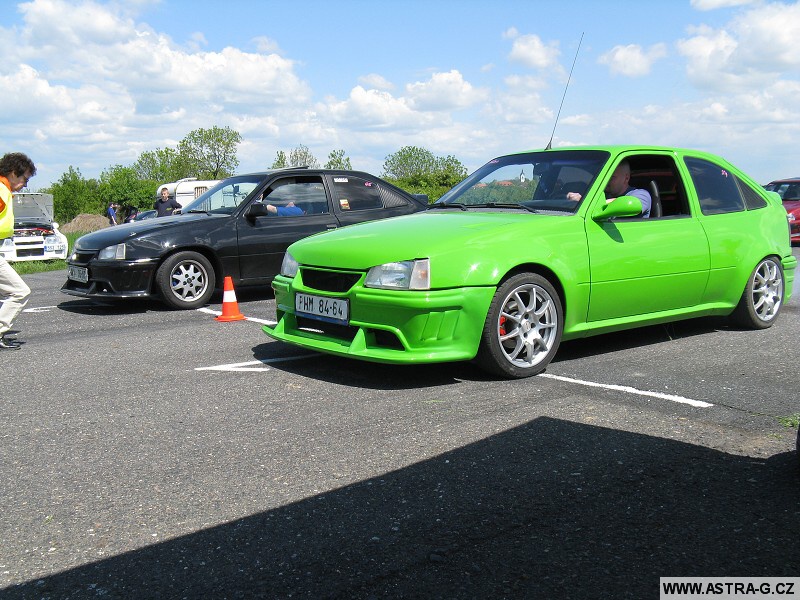 XIII.Opel Astra sraz - letiště Střemy u Mělníka 10.5.2008