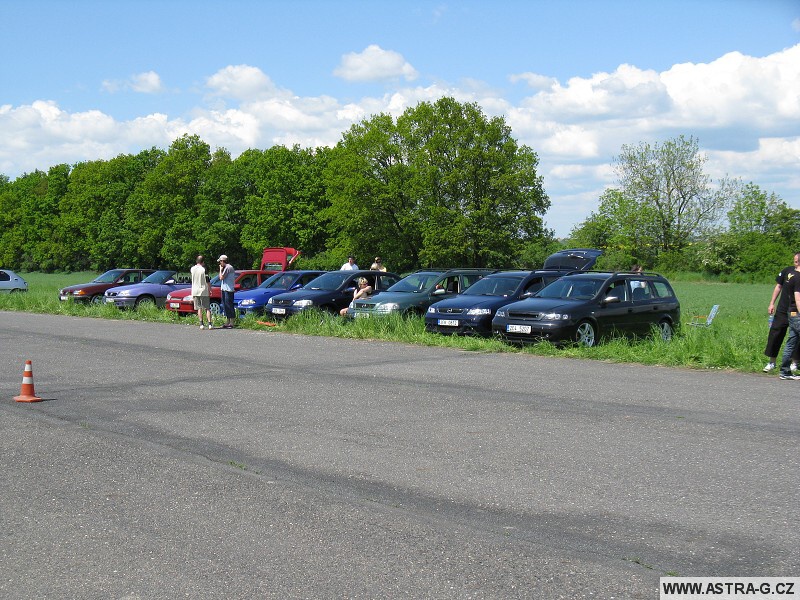 XIII.Opel Astra sraz - letiště Střemy u Mělníka 10.5.2008