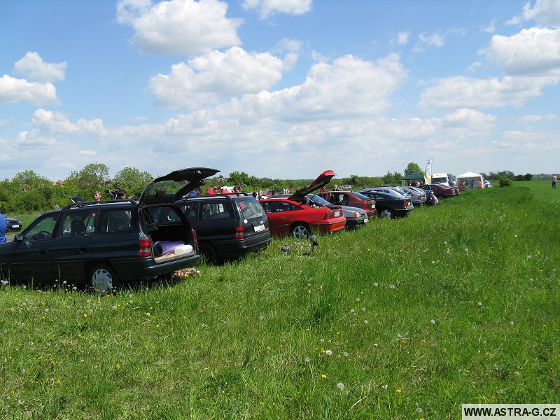 XIII.Opel Astra sraz - letiště Střemy u Mělníka 10.5.2008